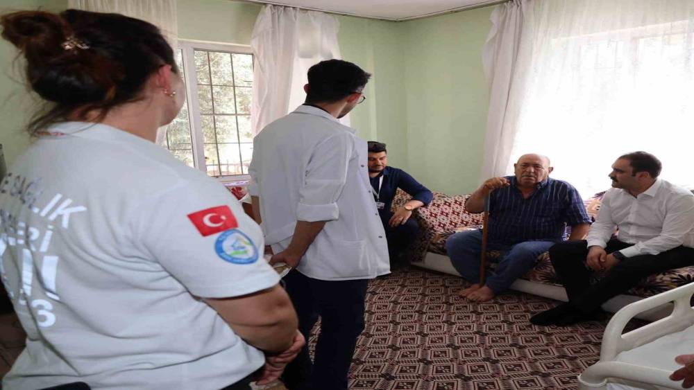 Karacasu&rsquo;da evde sağlık hizmetleri vatandaşların ayağına gidiyor

