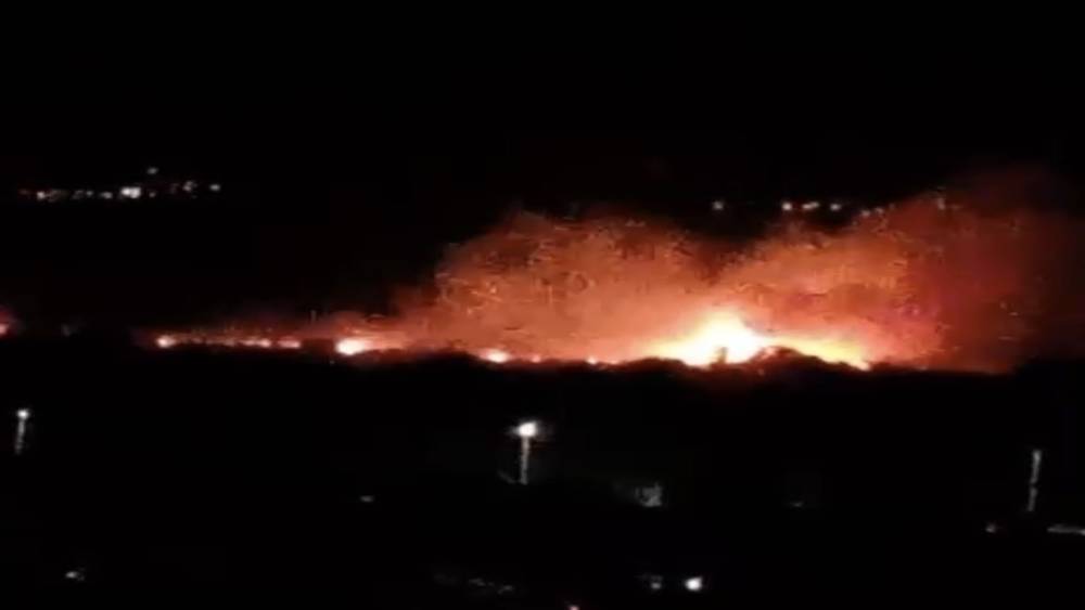 Denizli&rsquo;de ovalık alanda yangın paniği
