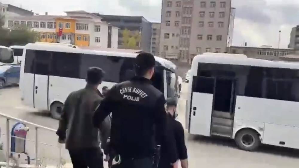Y&uuml;ksekova&rsquo;da yasa dışı bahis operasyonu: 46 g&ouml;zaltı
