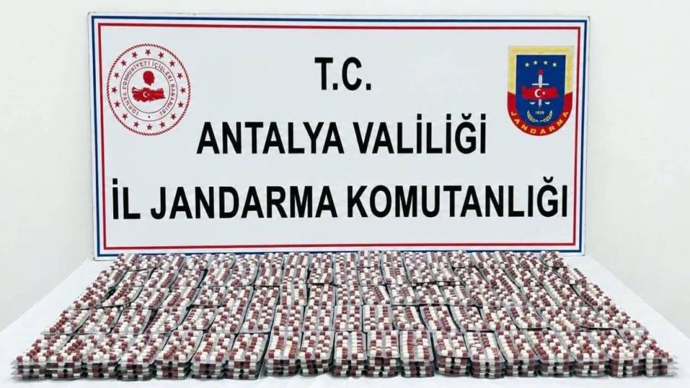 Antalya&rsquo;da 6 bin 540 sentetik hap ele ge&ccedil;irildi
