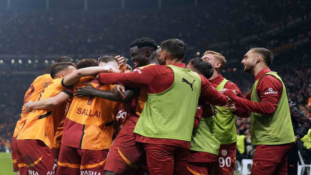 Trendyol Süper Lig: Galatasaray: 2 - Beşiktaş: 1 (Maç sonucu)
