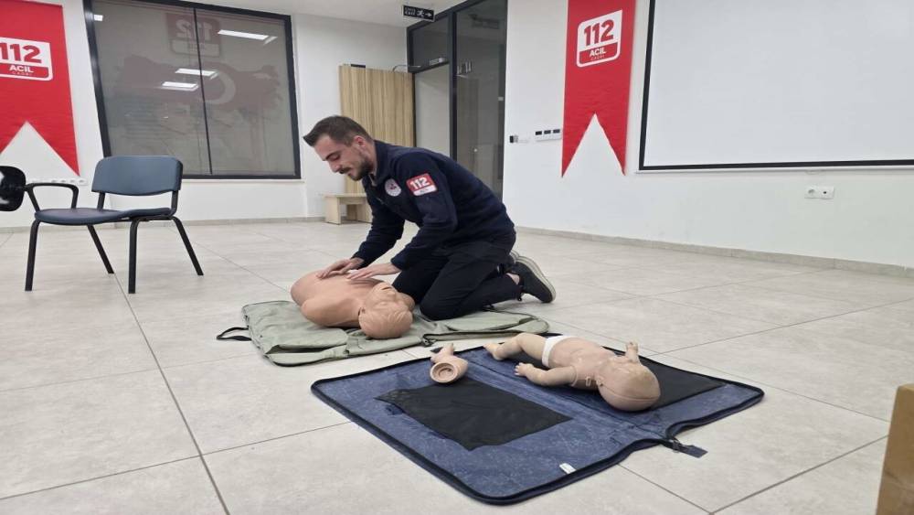 Şırnak&rsquo;ta 112 personeline ilk yardım eğitimi verildi
