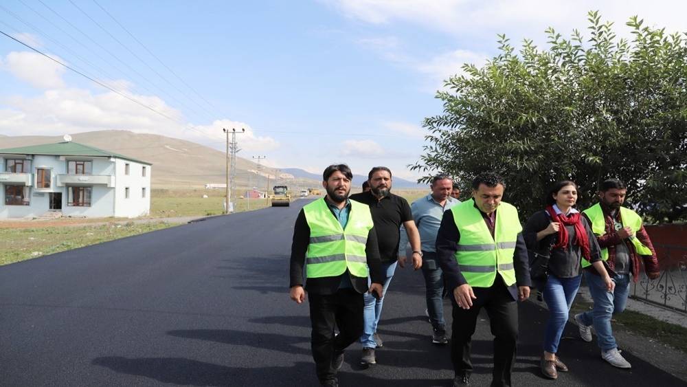 Başkan Demir, Ardahan&rsquo;da yollar yenilenecek
