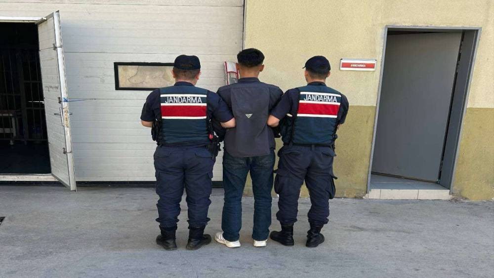 Kesinleşmiş 14 yıl cezayla aranan şahıs yakalandı
