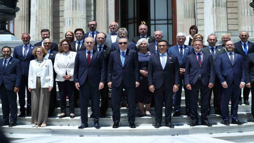 Cumhurbaşkanı Erdoğan: "T&uuml;rkiye yeni d&ouml;nemin ruhunu en iyi okuyan &uuml;lkelerden"
