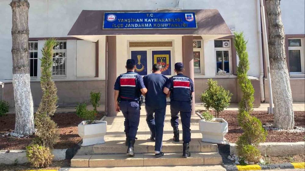 Kırıkkale&rsquo;de firari 4 h&uuml;k&uuml;ml&uuml; yakalandı
