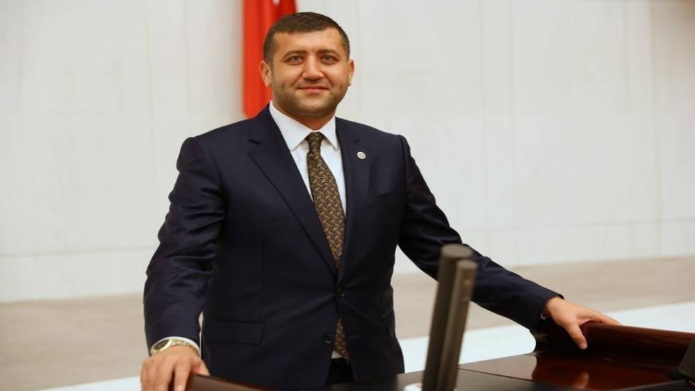 Baki Ersoy&rsquo;dan okullarda g&uuml;venli eğitim ortamı i&ccedil;in yazılı soru &ouml;nergesi
