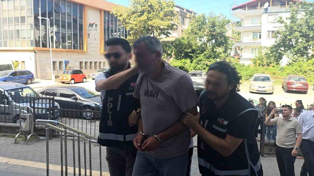 Sahte altın ş&uuml;phelileri adli kontrolle serbest bırakıldı
