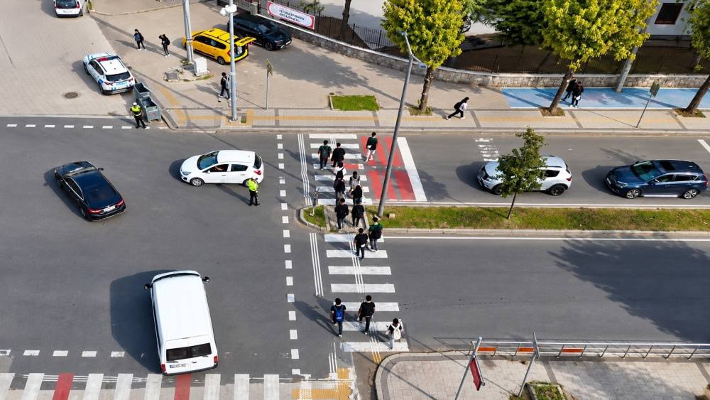 D&uuml;zce&rsquo;de 148 okulda g&uuml;venlik &ouml;nlemleri &uuml;st d&uuml;zeye &ccedil;ıkarıldı
