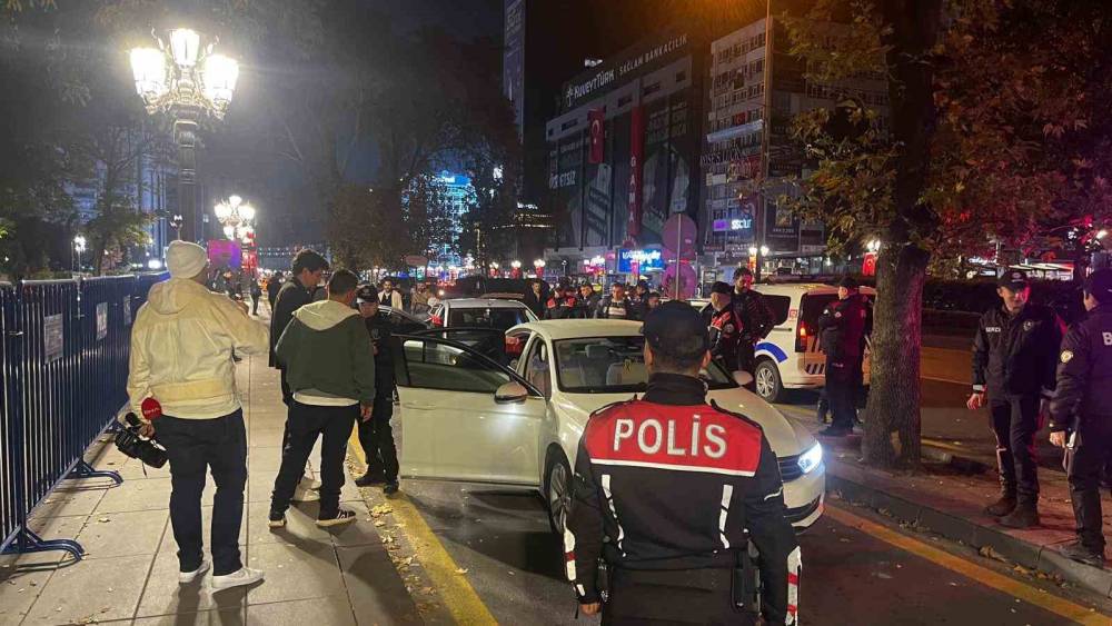Ankara&rsquo;da TDT Zirvesi kapsamında asayiş ve trafik denetimi yapıldı
