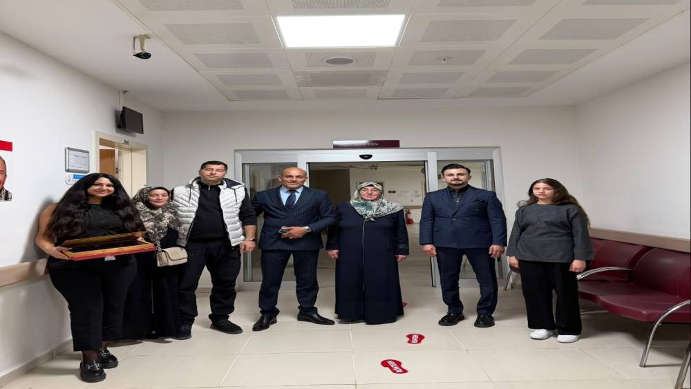Tercan Devlet Hastanesi&rsquo;nde hastalar ziyaret edildi
