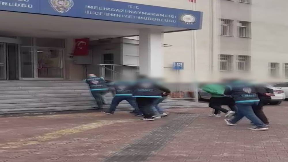 Silahlı kavgaya karışan 3 kişi tutuklandı
