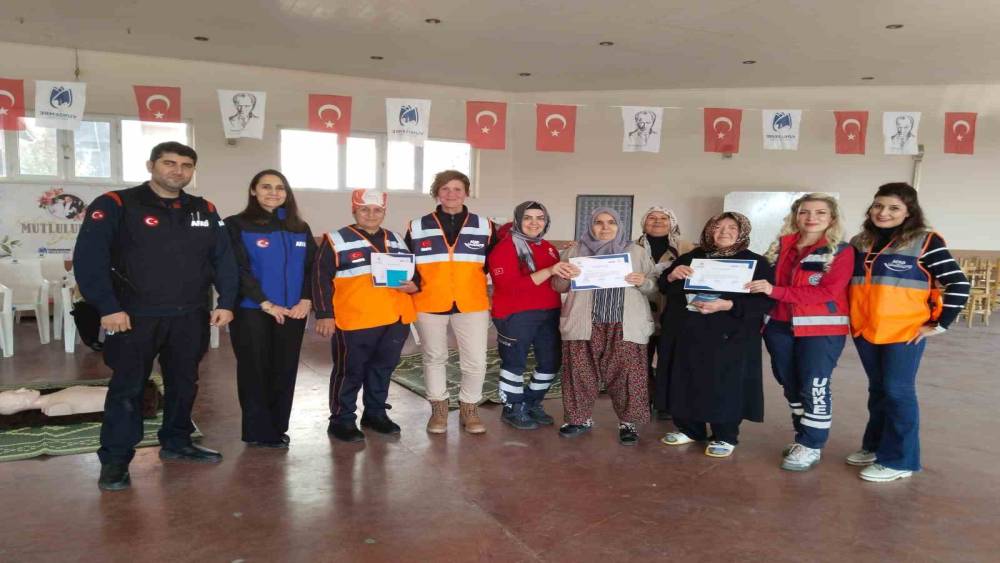 Manisa’da ’Güçlü kadın güçlü toplum’ projesi başladı
