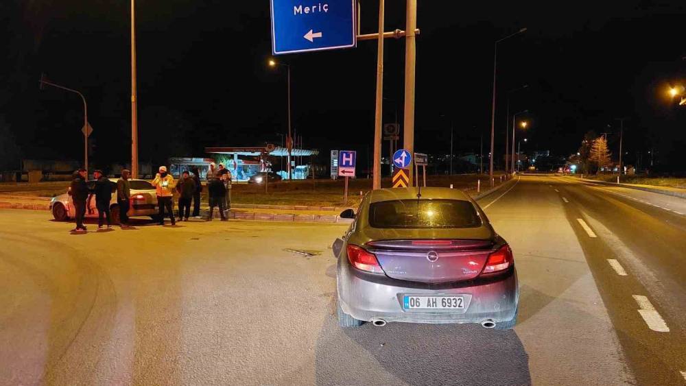 Edirne’de iki otomobil çarpıştı: 1 yaralı
