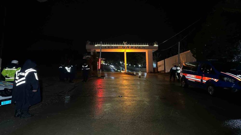 G&ouml;zaltına alınan Başkan Yalım&rsquo;a ait iş yerlerinde arama yapıldı
