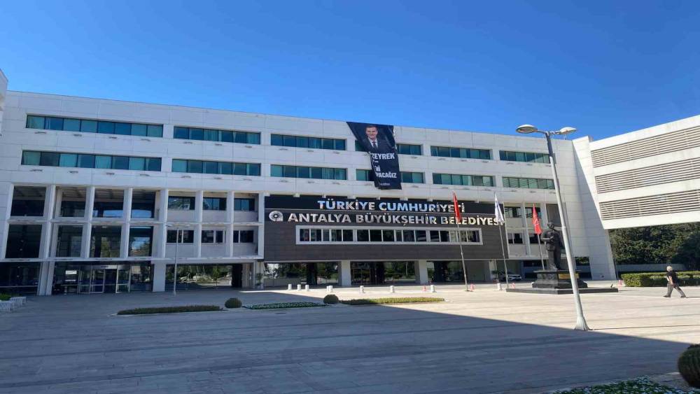 Antalya B&uuml;y&uuml;kşehir Belediyesine y&ouml;nelik yeni operasyon: 34 g&ouml;zaltı kararı
