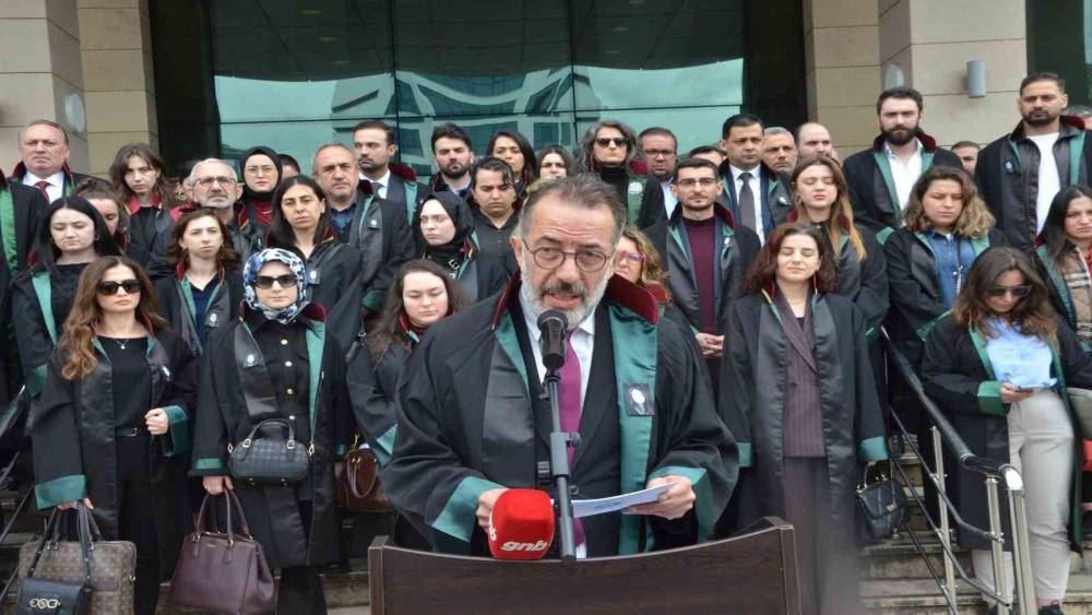 Bursa&rsquo;daki avukat cinayetine Trabzon Barosu&rsquo;ndan kınama
