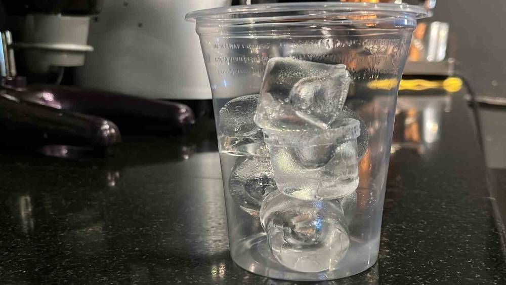 Uzmanı uyardı: Hijyenik olmayan buzlar enfeksiyon riski taşıyor
