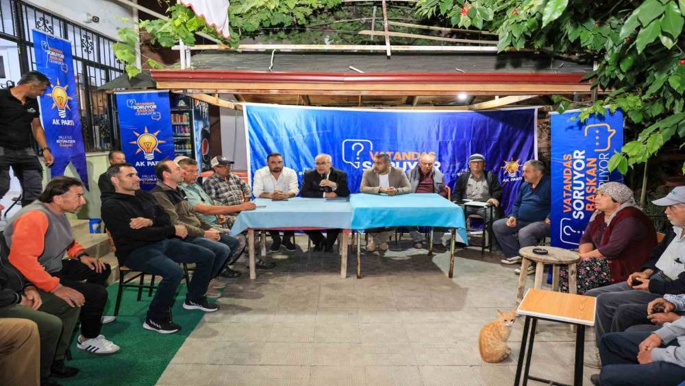 Başkan Arslan &lsquo;Vatandaş Soruyor, Başkan Cevaplıyor&rsquo; buluşmalarını s&uuml;rd&uuml;r&uuml;yor
