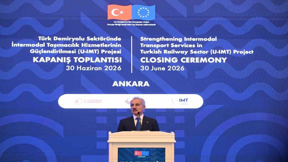 Bakan Uraloğlu: "Son 24 yılda 355 milyar dolar ile ulaştırma ve altyapı alanında tarihi adımları hayata ge&ccedil;irdik"
