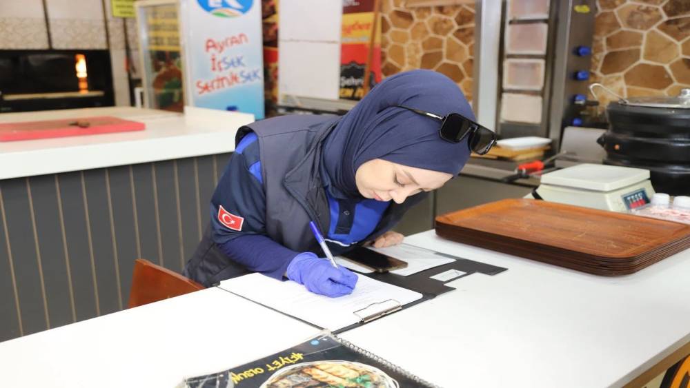 Erzincan&rsquo;da 140 restorana zabıta denetimi
