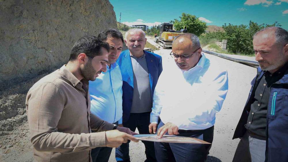 Malatya B&uuml;y&uuml;kşehir Belediyesi&rsquo;nden Kuluncak&rsquo;a 41 kilometrelik i&ccedil;me suyu hattı
