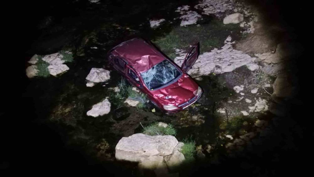 Kastamonu&rsquo;da otomobil &ccedil;aya u&ccedil;tu: 4 yaralı
