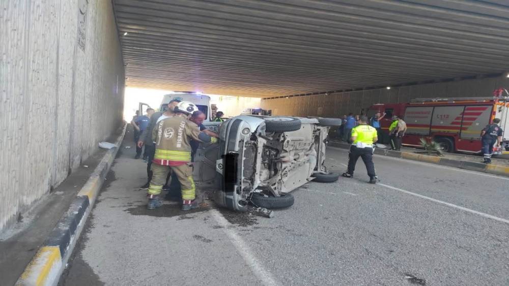 İskenderun&rsquo;da trafik kazası: 2 yaralı
