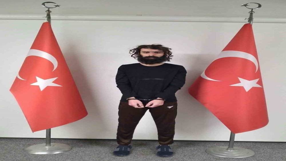 MİT&rsquo;ten DEAŞ operasyonu: Uğur Bahadır yakalanarak T&uuml;rkiye&rsquo;ye getirildi
