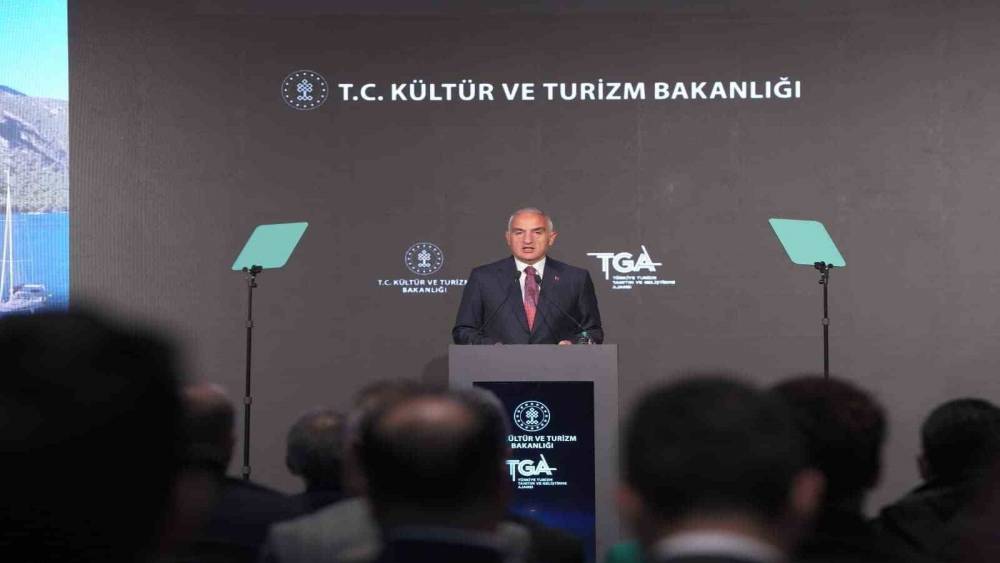 Bakan Ersoy: "Ocak-Eyl&uuml;l d&ouml;neminde turizm geliri 51 milyar 278 milyon dolara ulaştı"
