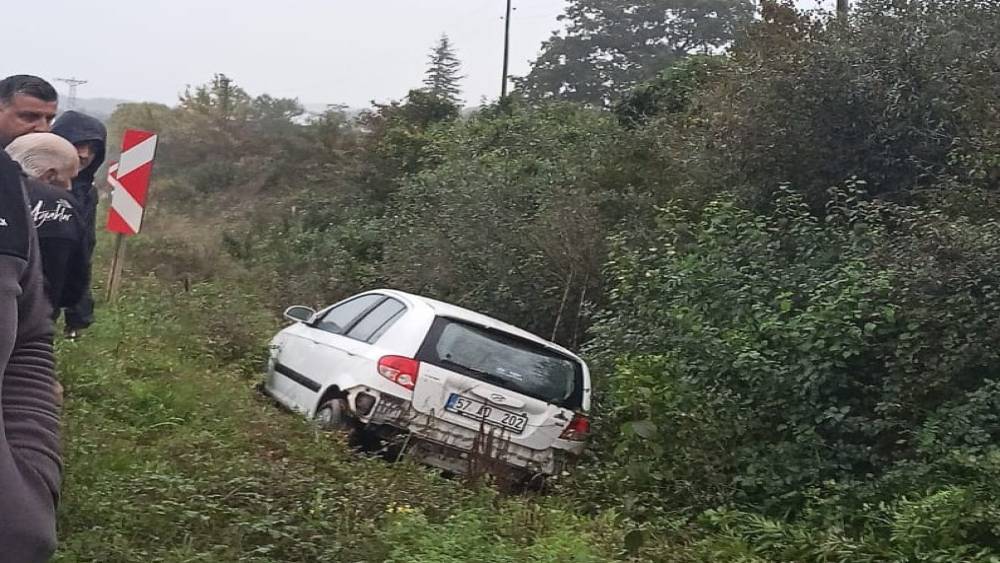 Sinop&rsquo;ta otomobil şarampole u&ccedil;tu: 4 yaralı
