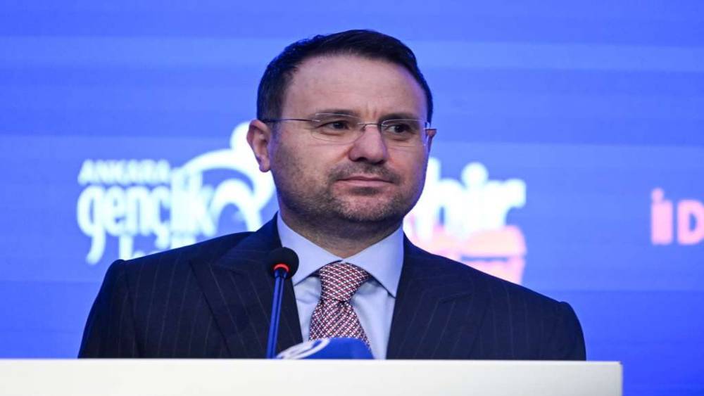 Bakan G&uuml;rlek: "Gen&ccedil;leri hedef alan su&ccedil; &ouml;rg&uuml;tlerine karşı devlet kararlı m&uuml;cadelesini s&uuml;rd&uuml;recek"
