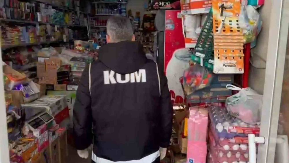 Ağrı&rsquo;da ka&ccedil;ak&ccedil;ılık operasyonlarında 15 ş&uuml;pheli g&ouml;zaltına alındı
