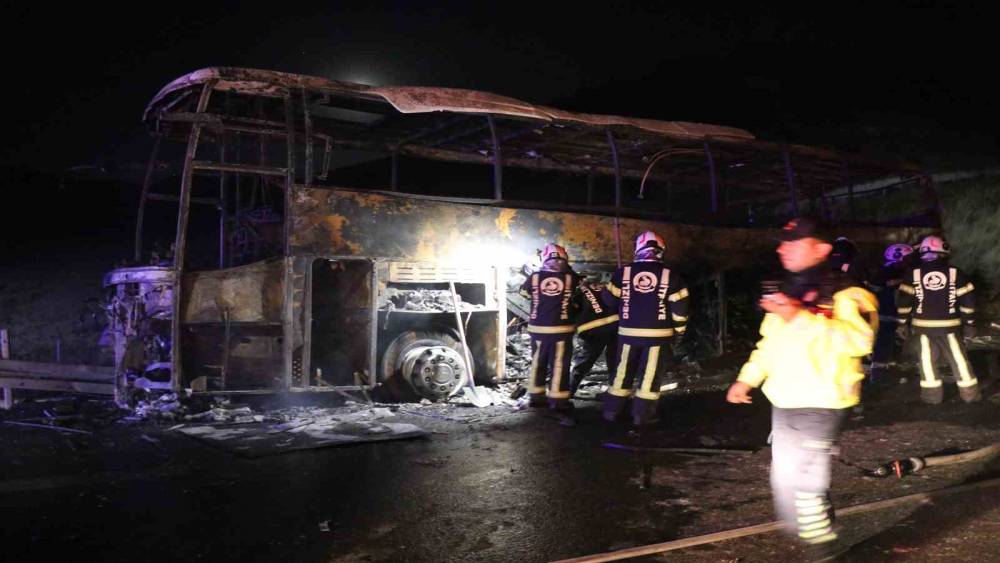 Yolcu otob&uuml;s&uuml; kazasında acı bilan&ccedil;o: 7 &ouml;l&uuml;, 1&rsquo;i ağır 33 yaralı
