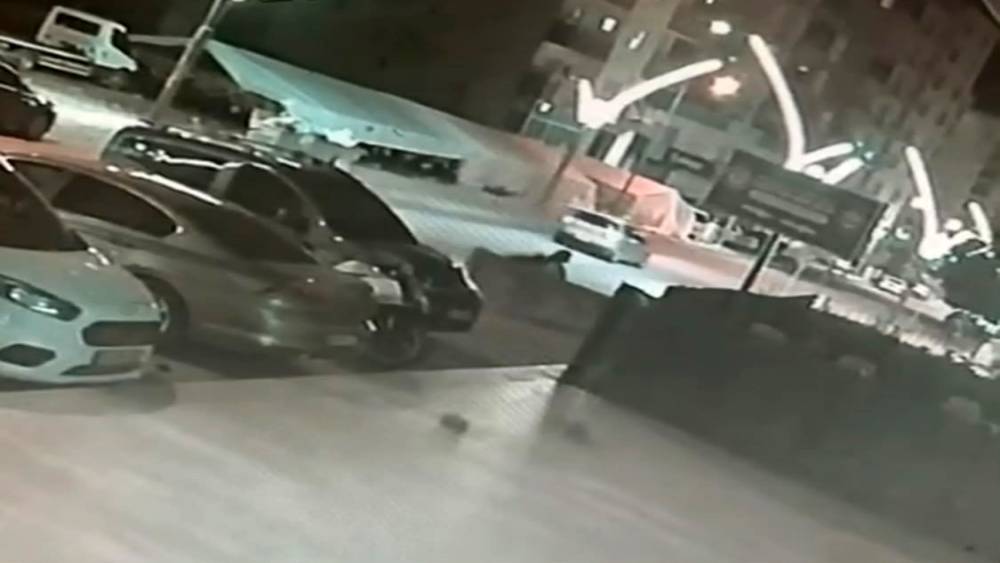 Batman&rsquo;da evine giden kadına kapka&ccedil; kamerada
