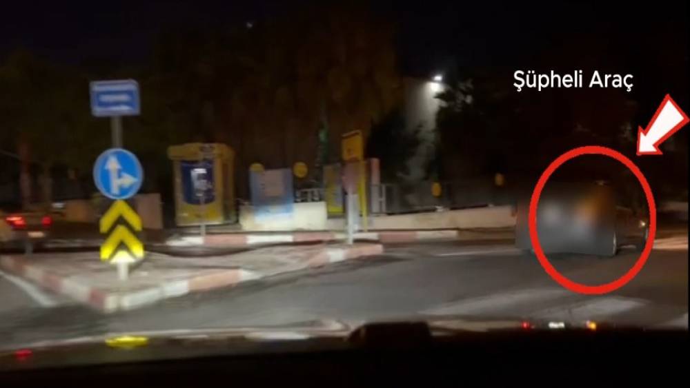 Antalya&rsquo;da zehir tacirine operasyon kamerada: 7,5 kilogram esrar ele ge&ccedil;irildi
