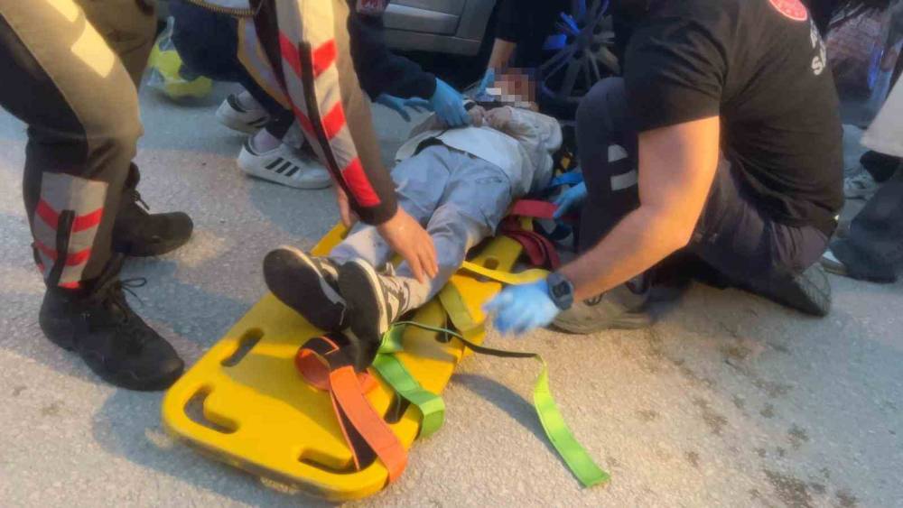 Bursa&rsquo;da motosikletin &ccedil;arptığı 9 yaşındaki &ccedil;ocuk yaralandı
