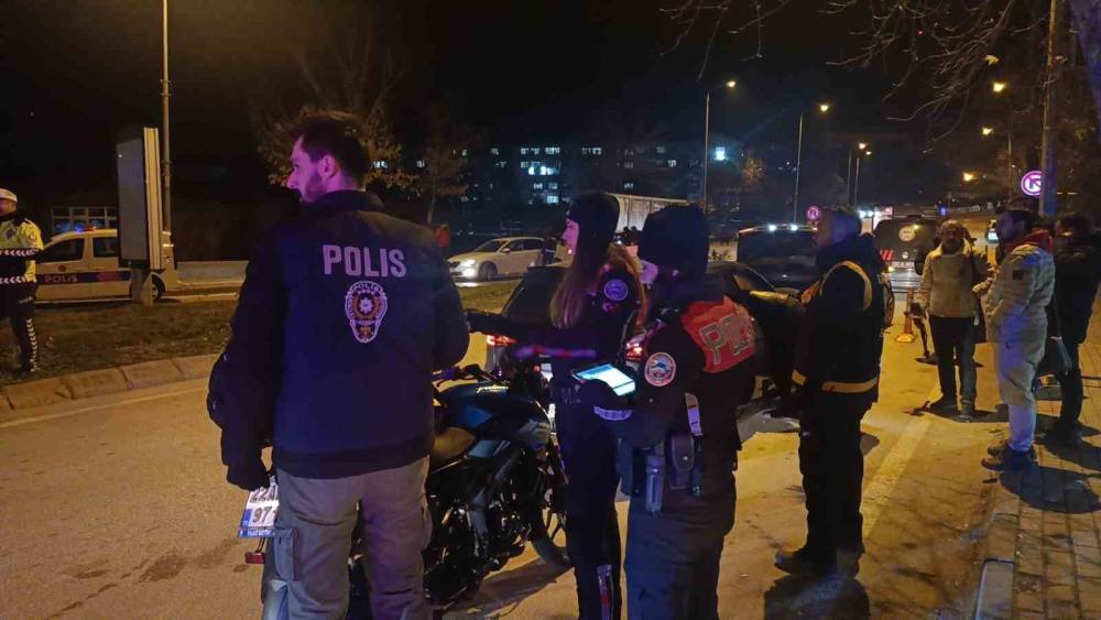 Edirne polisinden yılbaşı öncesi sıkı denetim
