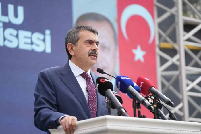 Bakan Tekin: "12 eğitim mod&uuml;l&uuml;n&uuml;n bakanlık onay s&uuml;re&ccedil;leri tamamlandı"