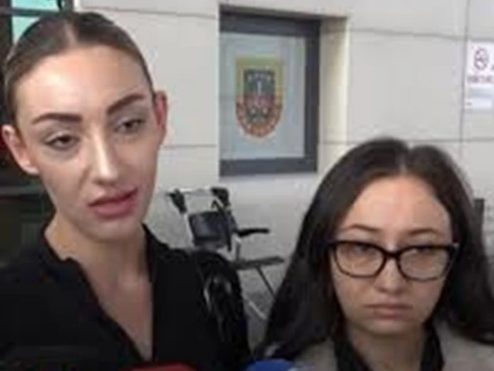 G&uuml;ll&uuml;&rsquo;n&uuml;n kızı annesi &ouml;ld&uuml;rme su&ccedil;lamasıyla tutuklandı