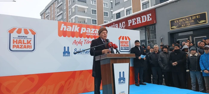 Erzurum B&uuml;y&uuml;kşehir Belediyesi, halkın uzun s&uuml;redir dile getirdiği &ldquo;il&ccedil;elere Halk Pazarı&rdquo; talebine yanıt verdi. Merkez dışında ilk şube Aşkale&rsquo;de a&ccedil;ıldı. Başkan Mehmet Sekmen, kırsal il&ccedil;elerde de Halk Pazarı modelini yaygınlaştıracaklarını a&ccedil;ıkladı.