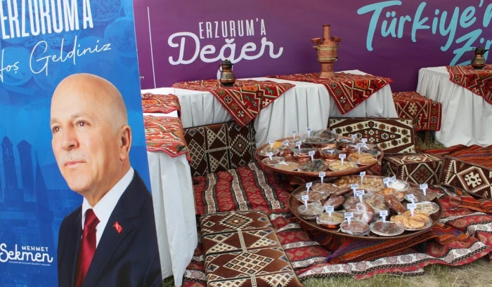 &ldquo;MasterChef Şeflerin Rotası&rdquo; etkinliği, ilk g&uuml;n&uuml;nde gastronomi ve k&uuml;lt&uuml;r ş&ouml;leniyle başladı. 