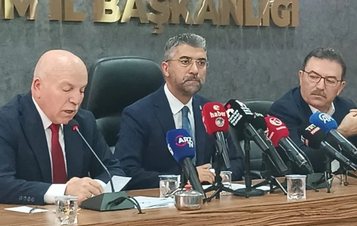Milletimizle &Ccedil;eyrek Asır: AK Parti Erzurum&rsquo;da 25. Yıl Basın Toplantısı Yapıldı