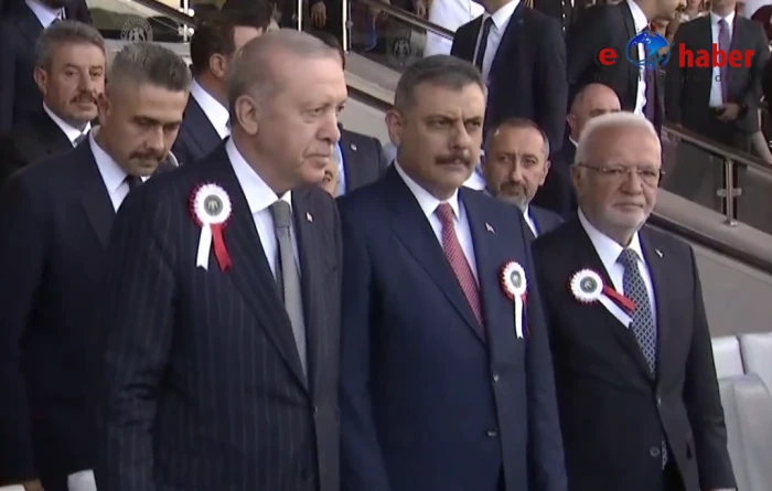 Bakan &Ccedil;ift&ccedil;i: Polislik Milletin Huzuru İ&ccedil;in &Ouml;m&uuml;rl&uuml;k Bir S&ouml;z